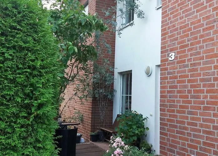 Ruhiges Zimmer Direkt An Den Leineauen